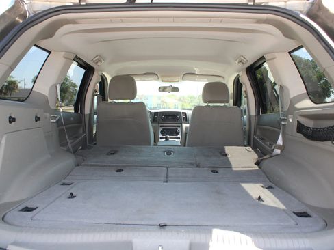 Used 2006 Jeep Grand Cherokee Laredo RWD image 20