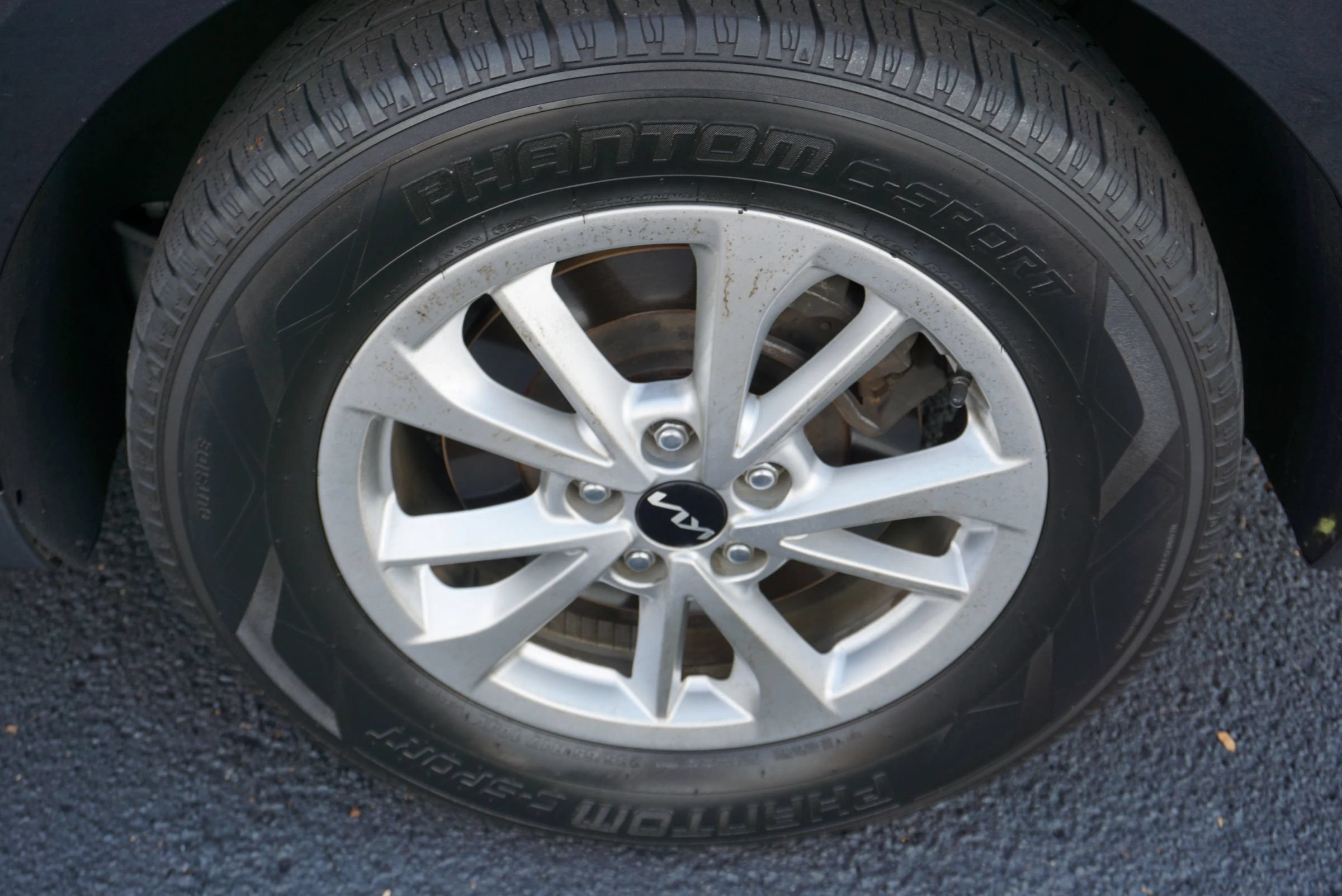 Used 2022 Kia Carnival LX FWD image 12