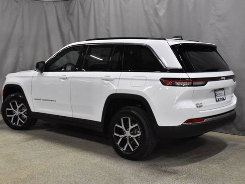 New 2025 Jeep Grand Cherokee Limited w/ Trailer Tow Package image 7