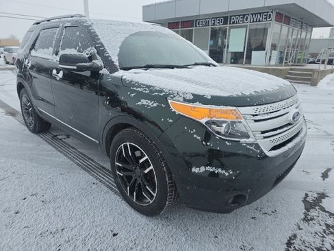 Used 2013 Ford Explorer XLT image 4