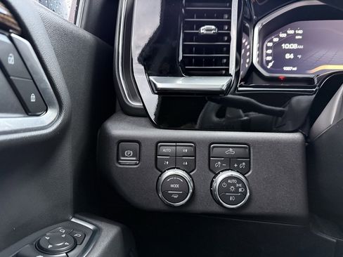 Used 2026 GMC Sierra 1500 Elevation w/ Preferred Package image 12