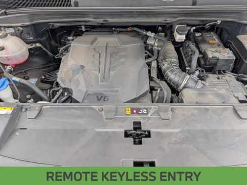 Used 2024 Kia Carnival LX FWD image 14