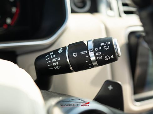 Used 2019 Land Rover Range Rover Long Wheelbase Supercharged image 29