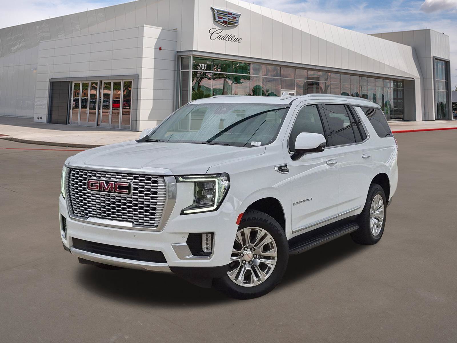 Used 2024 GMC Yukon Denali RWD image 1