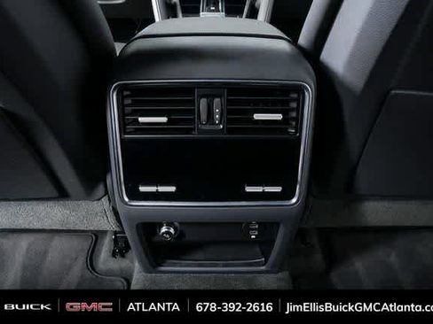 Used 2021 Porsche Cayenne image 21