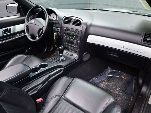 Used 2004 Ford Thunderbird image 14