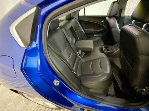 Used 2018 Chevrolet Volt LT w/ LT Driver Confidence Package image 12