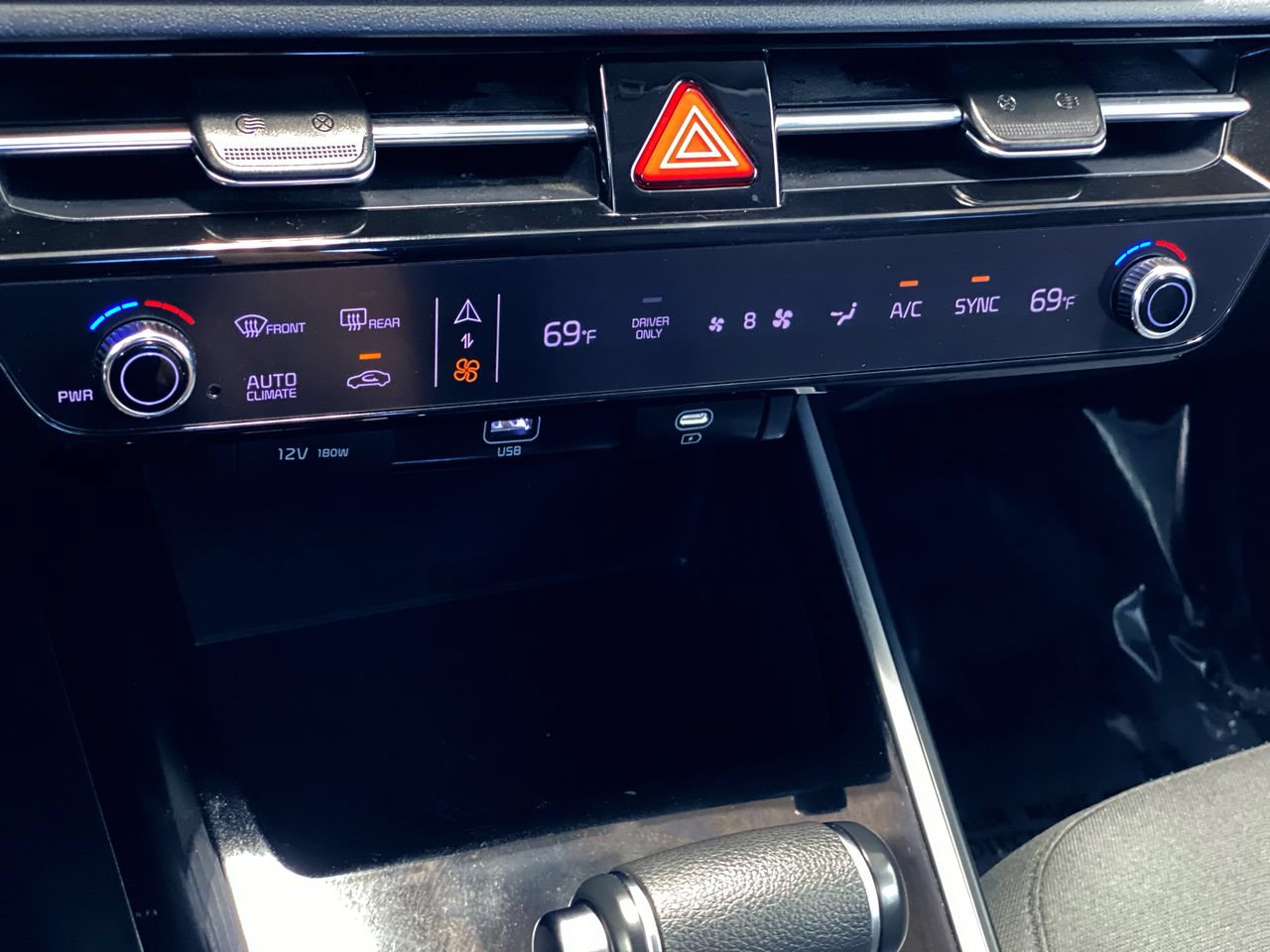Certified 2025 Kia Niro LX FWD image 23