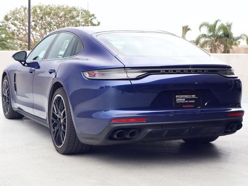 Certified 2022 Porsche Panamera 4 Platinum Edition image 3