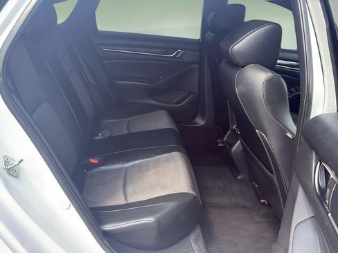 Used 2022 Honda Accord Sport image 2