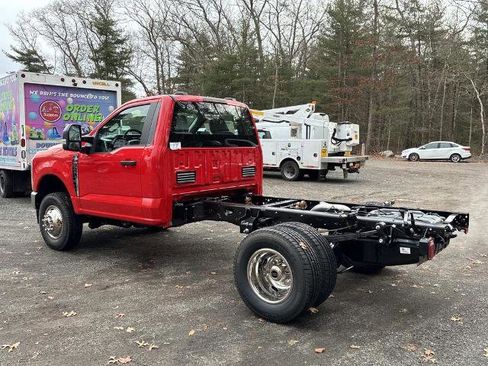 New 2026 Ford F350 XL w/ XL Chrome Package AWD/4WD image 3
