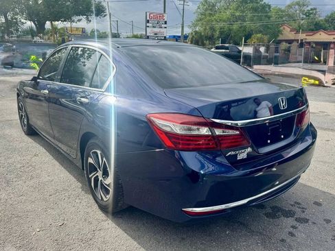 Used 2017 Honda Accord LX image 5