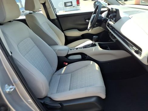 Used 2023 Honda HR-V LX image 14