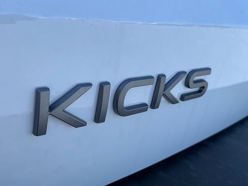 New 2026 Nissan Kicks SV image 7
