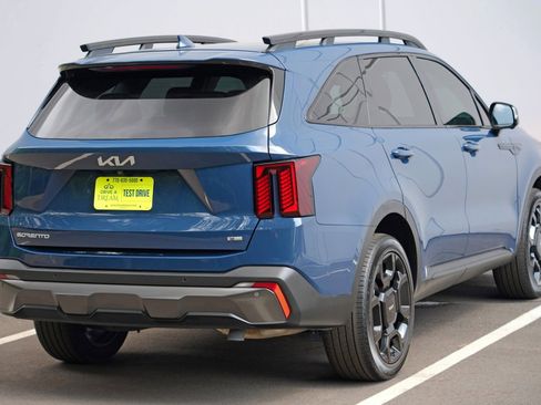 Used 2024 Kia Sorento SX AWD/4WD image 54