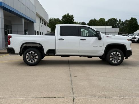New 2026 Chevrolet Silverado 2500 Custom w/ Custom Value Package AWD/4WD image 2