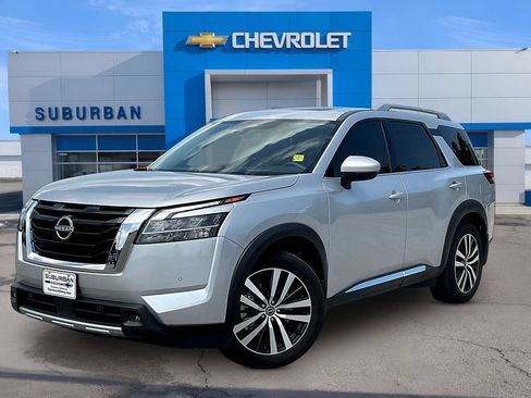 Used 2023 Nissan Pathfinder Platinum AWD/4WD image 1