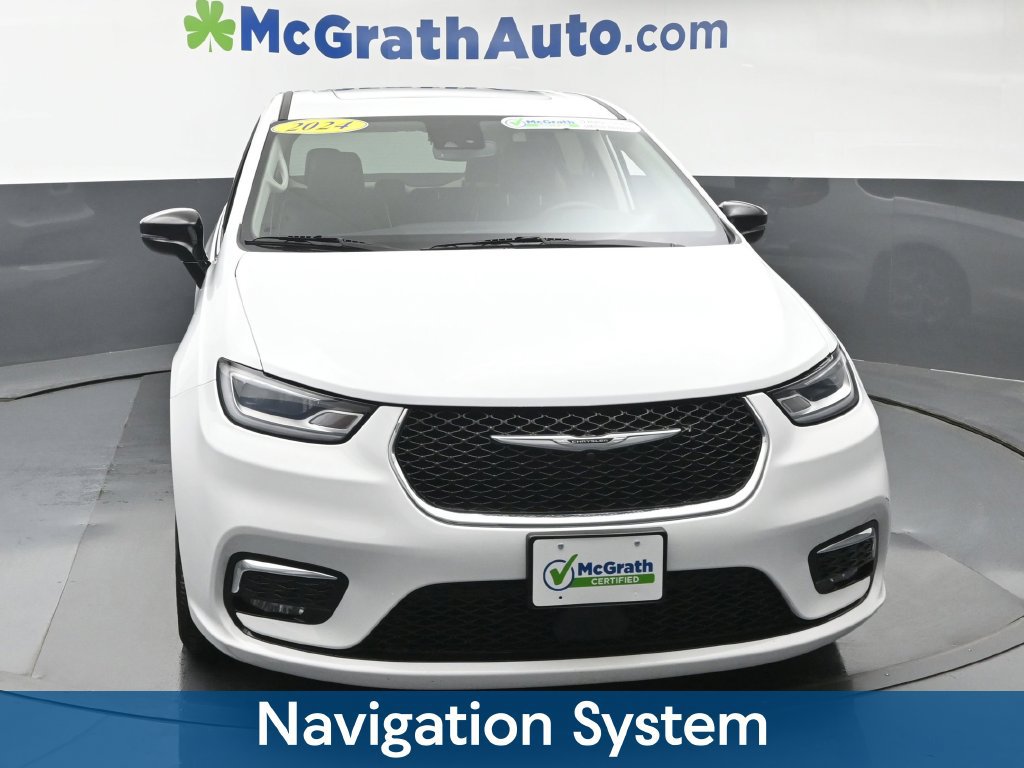 Used 2024 Chrysler Pacifica Limited FWD image 5