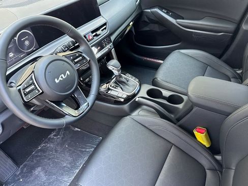 New 2026 Kia Seltos EX FWD image 10