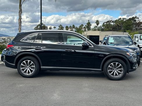 Certified 2025 Mercedes-Benz GLC 300 image 2