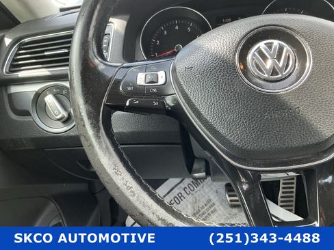 Used 2018 Volkswagen Passat 2.0T R-Line FWD image 19