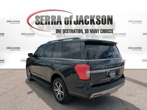 Used 2024 Ford Expedition XLT RWD image 7