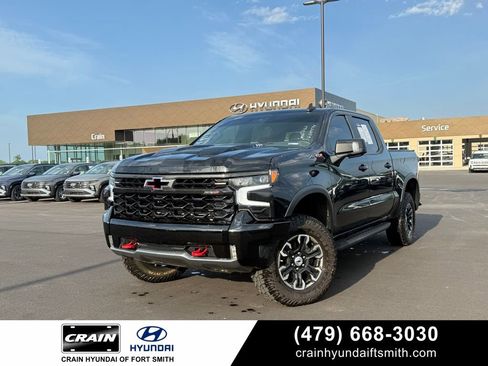 Used 2022 Chevrolet Silverado 1500 ZR2 w/ Technology Package AWD/4WD image 1