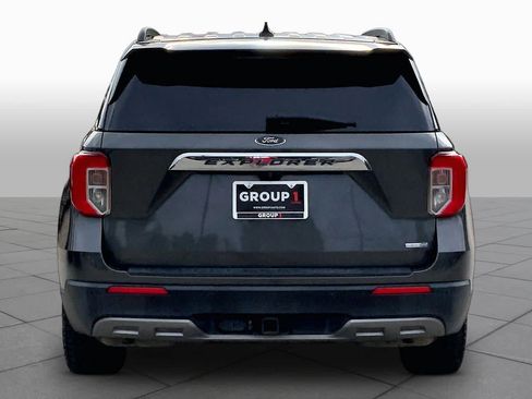 Used 2020 Ford Explorer XLT w/ Equipment Group 202A AWD/4WD image 5