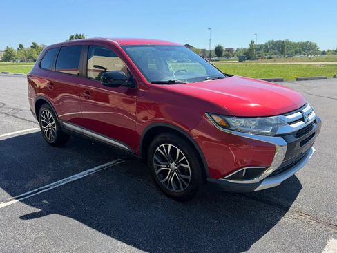 Used 2016 Mitsubishi Outlander ES FWD image 7