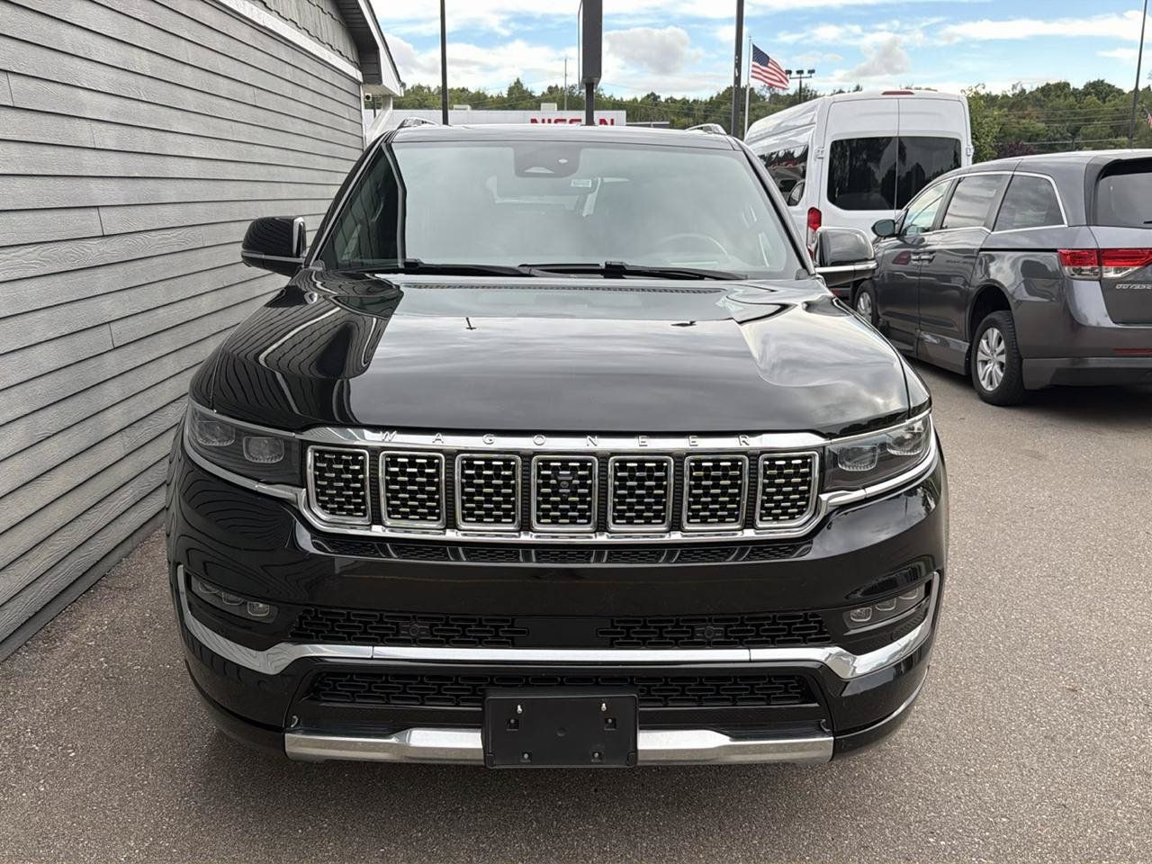 Used 2024 Jeep Grand Wagoneer L 4WD image 25