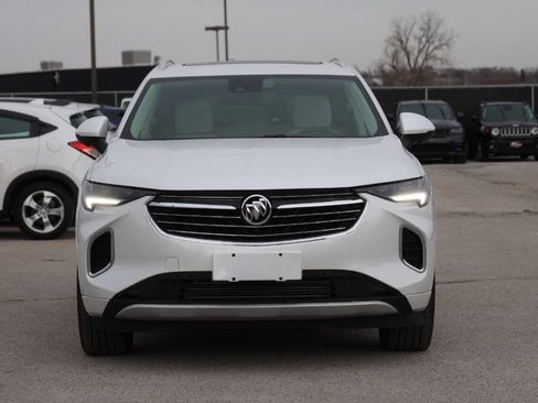 Used 2023 Buick Envision Avenir image 2