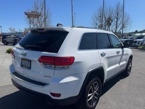 Used 2017 Jeep Grand Cherokee Limited image 6