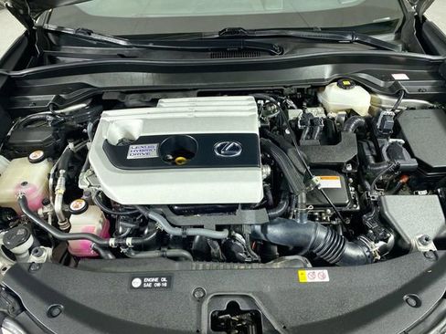 Used 2019 Lexus UX 250h image 27