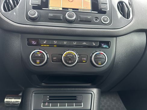 Used 2015 Volkswagen Tiguan R-Line image 33