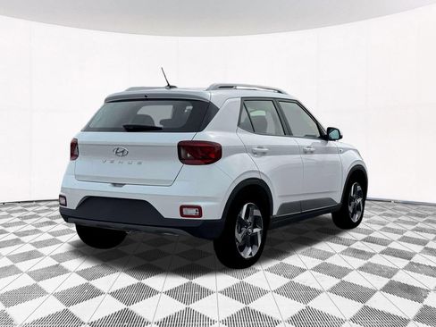 New 2026 Hyundai Venue SEL FWD image 11