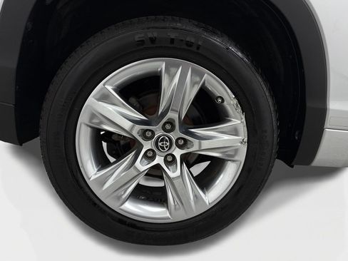 Used 2018 Toyota Highlander Limited FWD image 51