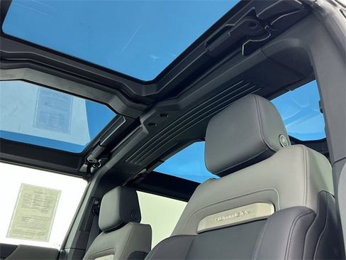 Used 2025 GMC Hummer EV 3X w/ LPO, Cargo Utility Package image 19