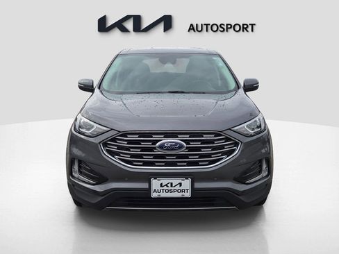 Used 2022 Ford Edge Titanium image 2