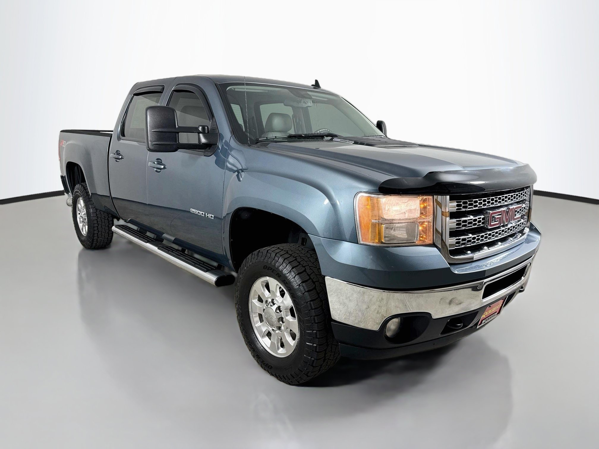 Used 2014 GMC Sierra 2500 SLT AWD/4WD image 1