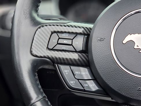Used 2019 Ford Mustang Premium RWD image 26