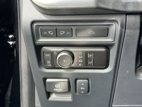 Used 2023 Ford F150 Lariat w/ Max Trailer Tow Package image 37