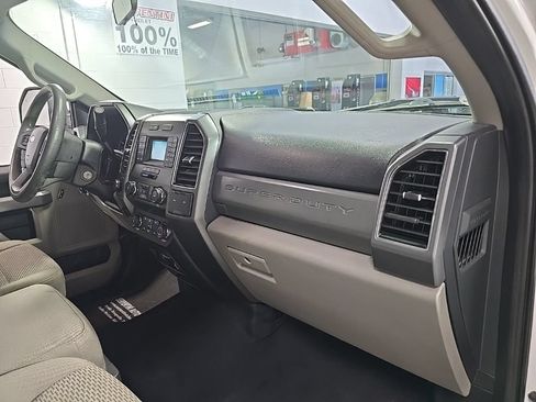 Used 2019 Ford F250 XLT AWD/4WD image 24