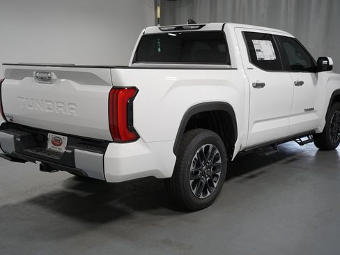 New 2026 Toyota Tundra Limited AWD/4WD image 8