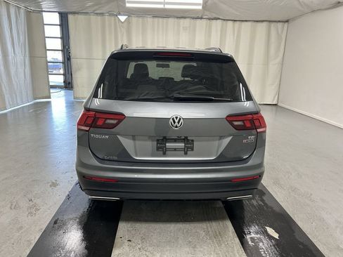 Used 2018 Volkswagen Tiguan S w/ 3rd Row Seat Package AWD/4WD image 21