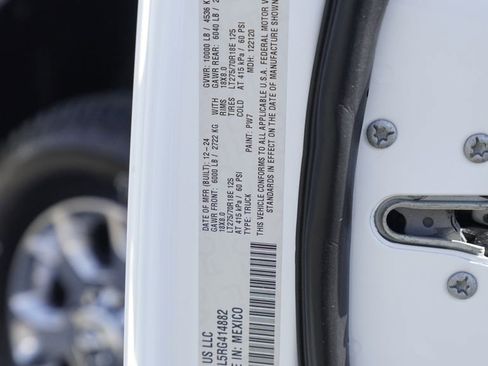 Certified 2024 RAM 2500 Laramie w/ Safety Group AWD/4WD image 33