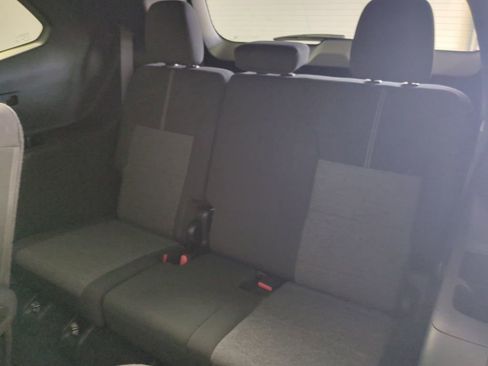 Used 2026 GMC Acadia Elevation image 16