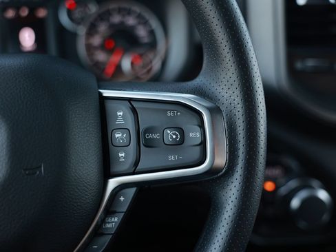 New 2026 RAM 1500 Express AWD/4WD image 19