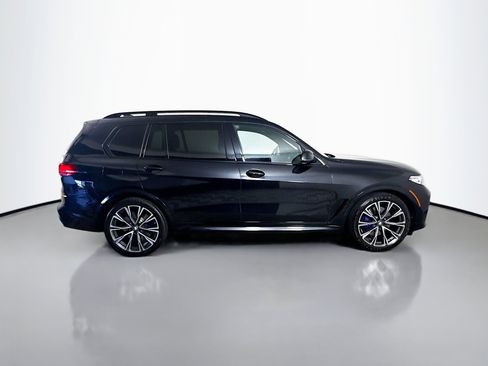 Used 2022 BMW X7 M50i w/ Dynamic Handling Package image 11