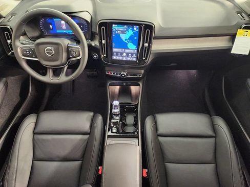 New 2026 Volvo XC40 B5 Plus w/ Protection Package Premier AWD/4WD image 4