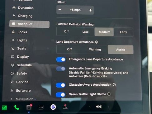 Used 2018 Tesla Model 3 Long Range image 32